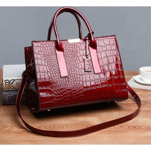 European American New Women Alligator Shoulder Bag Embossed Large Capacity Wild Messenger Bag Handbag Baitao Oblique Bag Lady