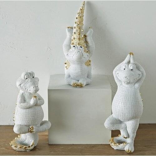 Nordic modern minimalist creative light luxury yoga crocodile statuette study office decorations animal crafts ornaments