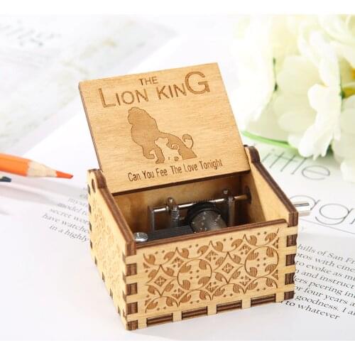 Antique Carved Lion King Music Box Hand Cranked Wooden Musical Christmas Birthday Gift Home Decoration