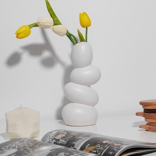 Decorative ceramic vase, elegant, white, egg-shaped, art pot of the table, for flowers, creative, for home, office, living room