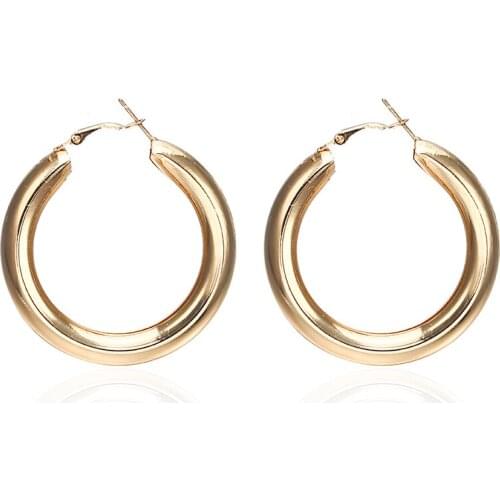 2018 New Fashion Womens Popular Hoop Earrings Golden Silver Color Simple Round Statement Earrings Whlesale Jewelry A26