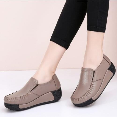 Autumn Womens Shoes Platform Flats Sneakers Female Moccasins Shoes Women Creepers Slip On Shoes Genuine Leather Ladies Loafers
