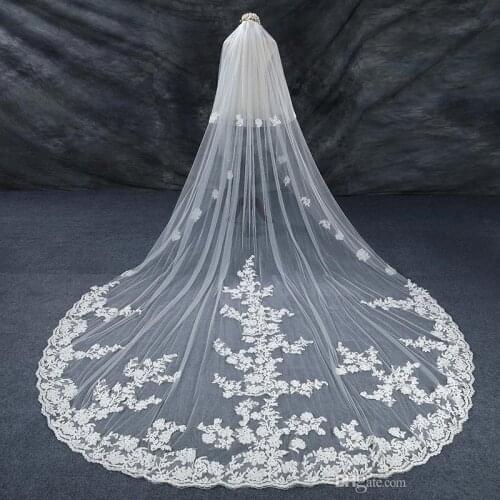Charming Bridal Veils White/Ivory 3 Meters Long Train Applique Edge Blush Face Wedding Veils with Combs Bridal Accessories