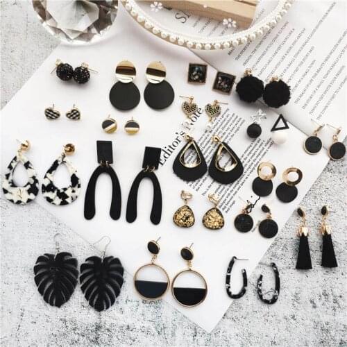 Black Geometric Acrylic Heart Drop Earrings for Women Simple Square Acetate Asymmetric Pendant Earrings Fashion Female Jewelry