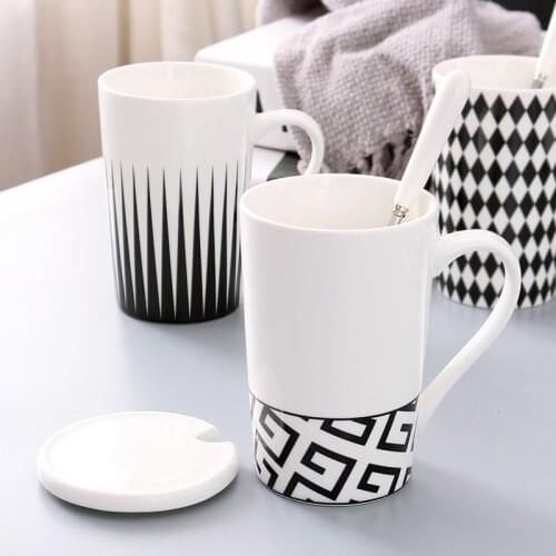 Simple Nordic creative ceramic black and white large capacity milk coffee tea water mug with cover spoon hotel restaurant offi