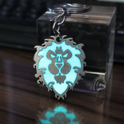 Fashion Women Men Jewelry World of Warcraft WOW keychain Alliance Horde Key chain keyring GLOW in the DARK Pendants boys Gift