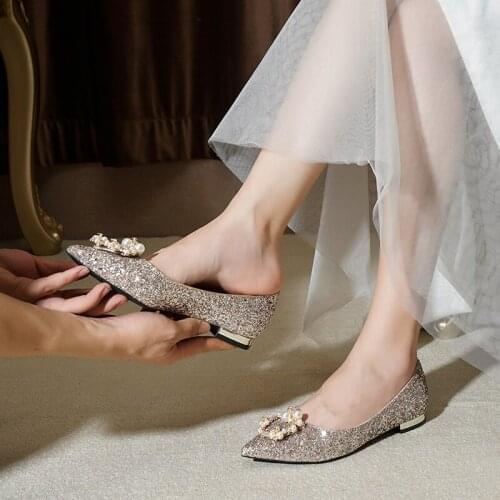 Wedding Shoes Womens Flat 2020 New Low Heel Pregnant Women Bride Shoes Golden Sequins Bridesmaid Shoes Wedding Crystal Shoes