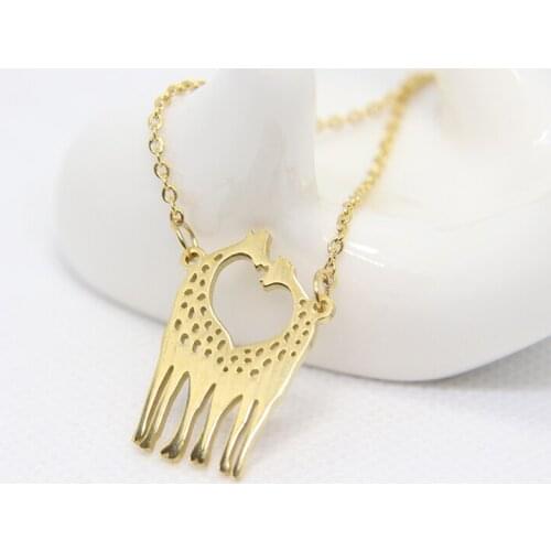 1Kiss Giraffe Pendant Necklace Couple Love Necklace Women Mens Gift Memorial Jewelry Animal Stainless Steel Necklace