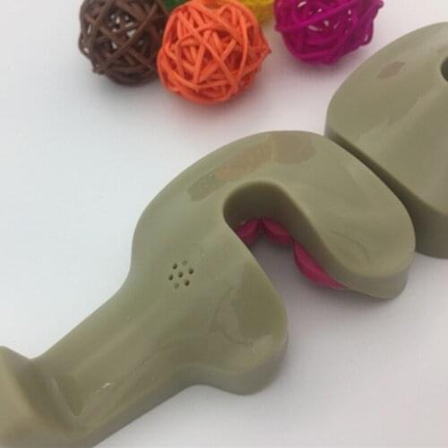 Car Back Seat Headrest Hanger Holder Hook Clip For BYD F3 F0 S6 S7 E5 E6 M6 G3 F3 G5 T3 13 lifan x60 X50 620 320 520 Accessories