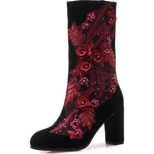 Fashion embroidered leather boots and thick with 2018 high-heeled boots of 40 to 43, 181011