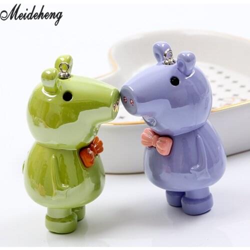 Acrylic Pig Animal Pendant UV Beads Bright Color Lovely Key Ring Ornaments Handbag Pendants Hanging Decoration Childrens Gifts