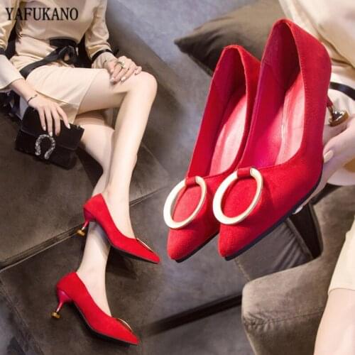 Red Bridesmaid Wedding Shoes 2020 Brand Lady Pointed Toe Thin Heels Pumps Dress Party High Heels Fashion Metal Buckle Women Shoe