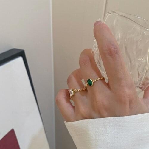 New ins French Retro Cold Wind Emerald Soft Chain Fashion Simple Ring Stacking Temperament Ring Female Trend