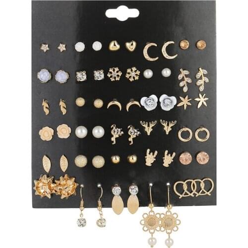 30Pairs Hyperbole Gold Metal Earring Set Vintage Deer Resin Flower Bird Snow Moon Heart Mix Stud Earrings Korean Jewelry
