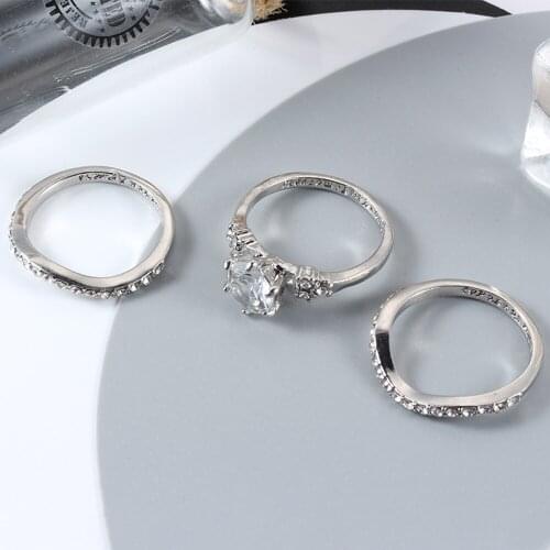 Women Rings Silver Inlaid Zircon Engagement Rings Fashion Glamour Banquet Engagement Rings Give Girlfriend Birthday Gift