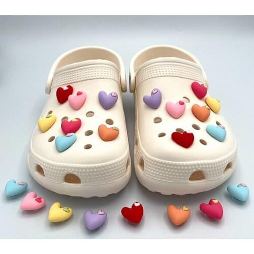 Kawaii Red Heart Shaped Pattern Shoe Decoration Fit Croc Jibz Charms Kids Wristbands Women Girl Gift For Garden Shoe Accessories