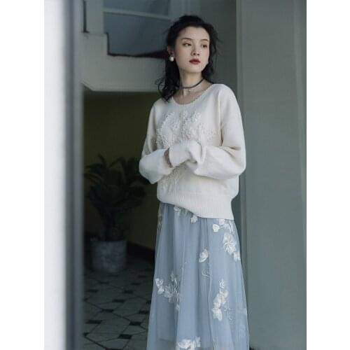 Elegant Two Piece Set Women Spring 2021 New Korean Hand Linked Embroidery Pullover Knitted Sweater + Embroidered Mesh Skirt Suit
