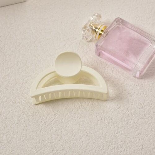 Simple Style Hair Clips Women Girls Claw Clip Hair Claws Hair Clamps Claw Clips Hairpins Barrette Crab Hair Accessories Gifts