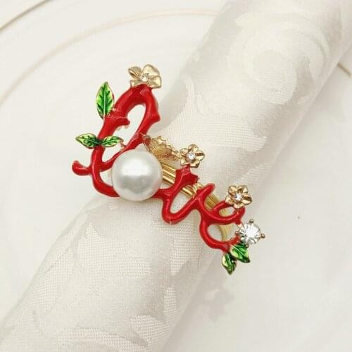 Christmas Red Love Letter Alloy Napkin Rings With Clear Rhinestones and White ABS Pearl Inlaid Home Xmas Holiday Napkin Circles