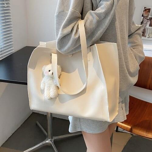 Pure Color Simple Womens Bag Small Bear Designer Handbags 2021 Female Composite Wild Shoulder Bags Elegant Casual Tote Bags Sac