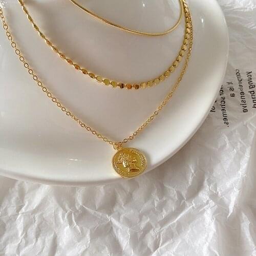 VSnow Creative Gold Silver Color Multilayer Queen Portrait Pendant Necklace for Women Girls Textured Disc Chain Necklace Jewelry