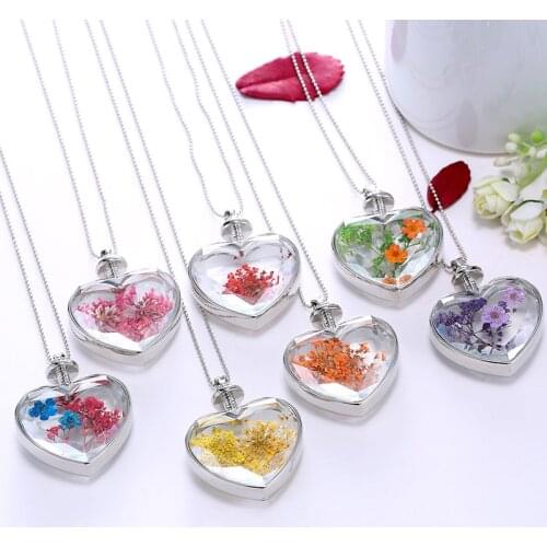 Transparent Resin Rould Heart Pendant Necklace Dried Flower Beads Chain Adjustable Girl Womens Necklaces Fashion Jewelry Gifts