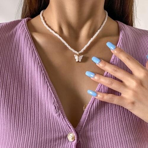 Simple jewelry with holiday style color rice bead clavicle chain color beaded creative butterfly necklace for female wholesale