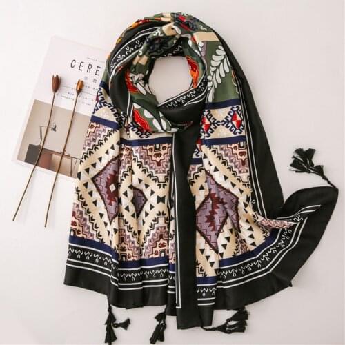 Silk Scarves WomenSummer Sun-resistant Shawl Spring Autumn Versatile Thin Gauze Scarf Beach Towel Oversized Shawl luxury brand