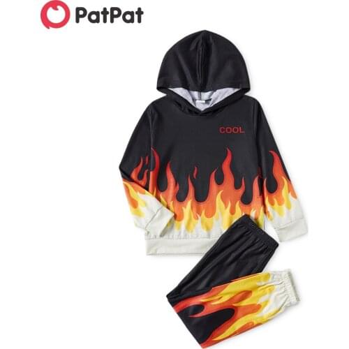 PatPat 2-piece Kid Boy Letter Flame Print Hoodie Sweatshirt and Elasticized Pants Set