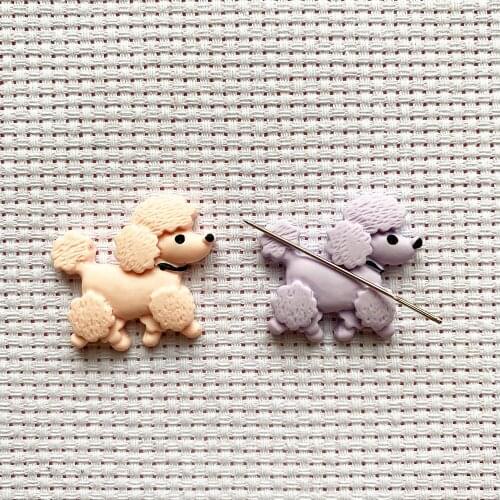 Needle Minder for Needlepoint, Magnetic Pin Holder Dog Pattern for Cross Stitch Embroidery