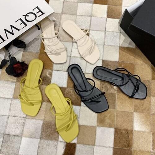 2021 New Sandals Summer Flat Slippers Korean Womens Flip-flops Outer Wear Solid Color Artificial PU Slippers