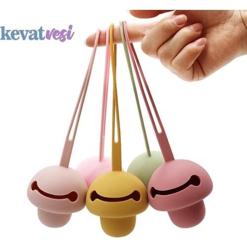 Silicone Pacifier Storage Box for Baby Infant Portable Pacifier Holder Newborn Baby Pacifier Case Box Nipple Soother Container