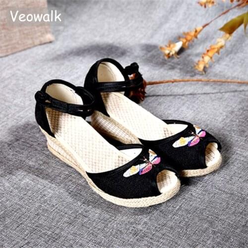 Veowalk Dragonfly Embroidered Women Peep Toe Linen Wedge Sandals Espadrilles Handmade Ladies Casual Ankle Strap Summer Shoes