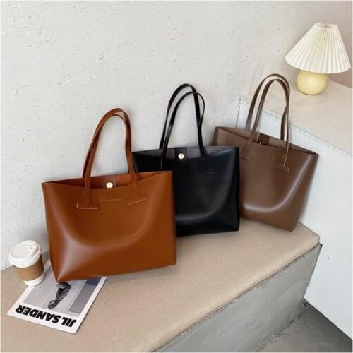 Working women with large capacity shoulder bag daily fashion out of the street portable tote lady handbag