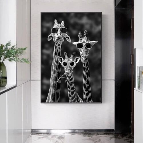 Black and White Animals Canvas Painting Funny Giraffes Posters and Prints Wall Art Picture for Living Room Home Decor Cuadros