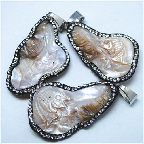Natural shell pendants carving shell with rhinestone very important necklace pendants 40x25mm free shipping