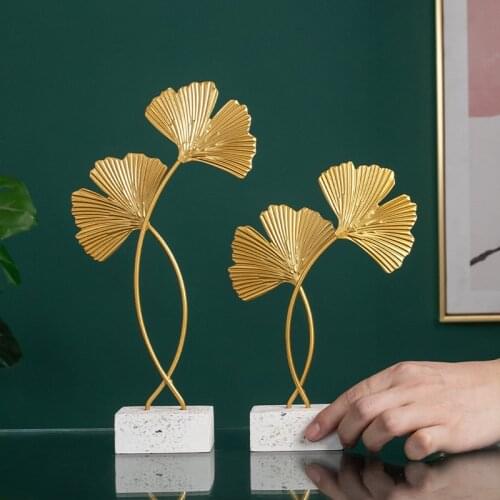 Luxury Gold Ginkgo Leaf Model Creative Metal Ginkgo Biloba Leaves Figurines Art Flower Plant Gifts Room Office Wine Cabine Decor