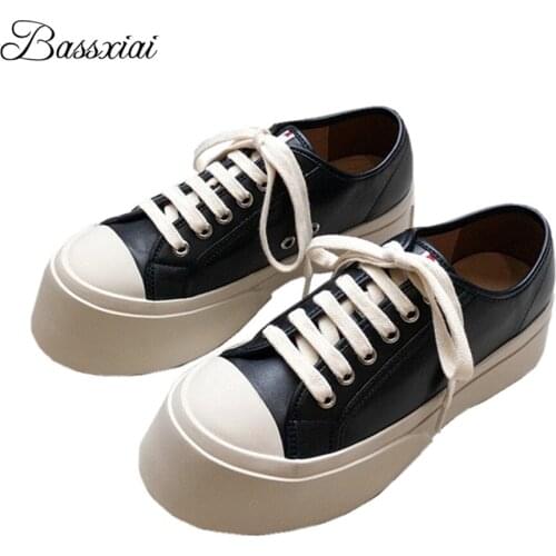 New Spring Autumn Genuine Leather Casual Shoes Woman Round Toe Flat Heel Lace-Up Concise Style Outwear Mules