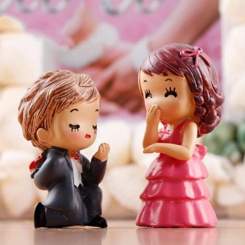 2pcs action figure bride and groom propose marriage cute small lovely miniature figurines Toys 6cm PVC decoration