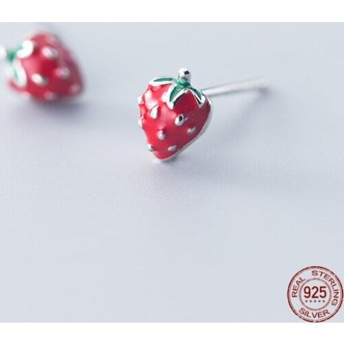 LKO 925 Sterling Silver Tiny Sweet Strawberry Stud Earrings for Women Street Shooting Net Red Wild Fashion Jewelry Ornaments