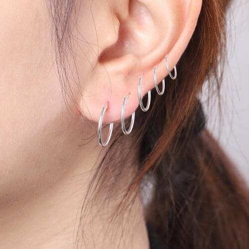 1 Pair Small Hoop Earrings Silver Color Fashion Women Girl Simple Round Ear Ring Ear Bone Buckle Punk Earrings Party Jewelry