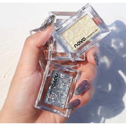 Pocket Focus Small Eyeshadow Single Color Perform Colorful Dazzling Eye Makeup Glitter Shimmer Shinny Starry Dreamy Eyes look