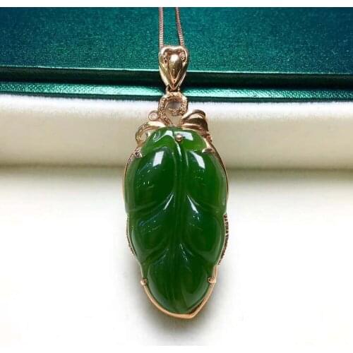 18K gold inlaid with Hebi jade gold jade leaf pendantJ19