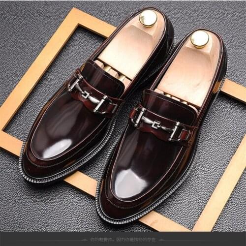 Mens genuine leather business dress shoes, round toe British glossy patent leather soft sole, one-step mens shoes