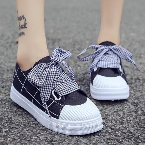 2021 New Womens Bowknot Lace-up Ladies Shoes Comfortable Rubber Flat Women Casual Vulcanized Shoes Sneakers Zapatillas Mujer