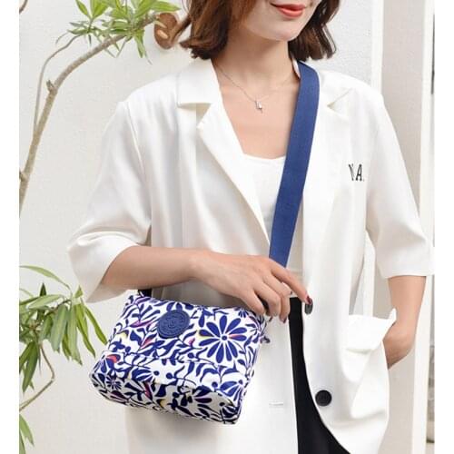 2021 New Summer Fashion Womens Bag Nylon Waterproof Crossbody Bags Large Capacity Shoulder Bags Travel Messenger bag School Bag