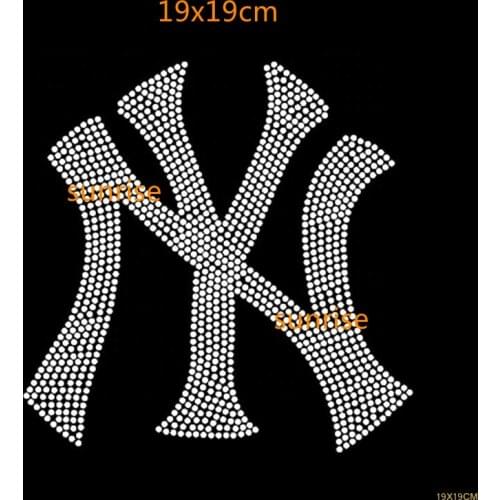 Hot fix rhinestone transfer motif