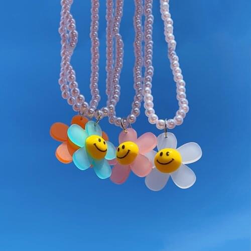 90s Style INS Rainbow Flower Smiley Necklace for Women Pearl Vintage Aesthetic Harajuku Y2K Necklace Charm Fashion Jewelry New