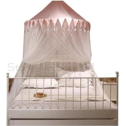 Ceiling type mosquito net for household use in summer