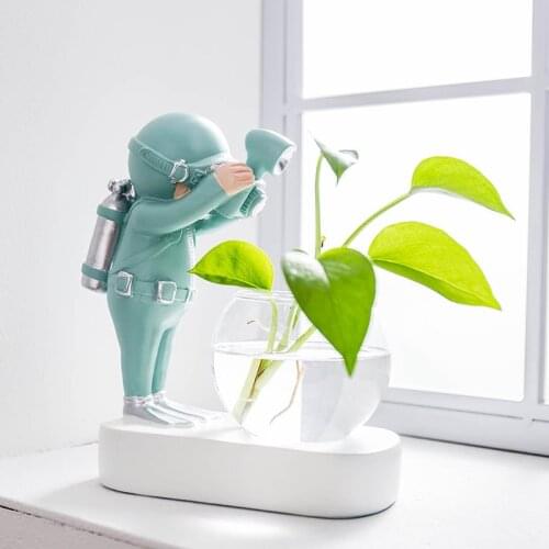 New Glass Vase Resin Astronaut Diver Ornaments Flower Vases Hydroponics DesktopDecor astronaut vase
